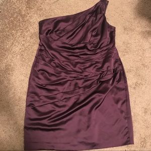 Like New David’s Bridal One-Shoulder Ruched Dress